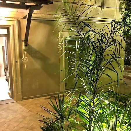 Isola Roger - Con Giardino A Holiday home *
