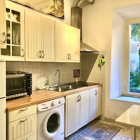 Vakantiehuis Isola Roger - Con Giardino A Rome